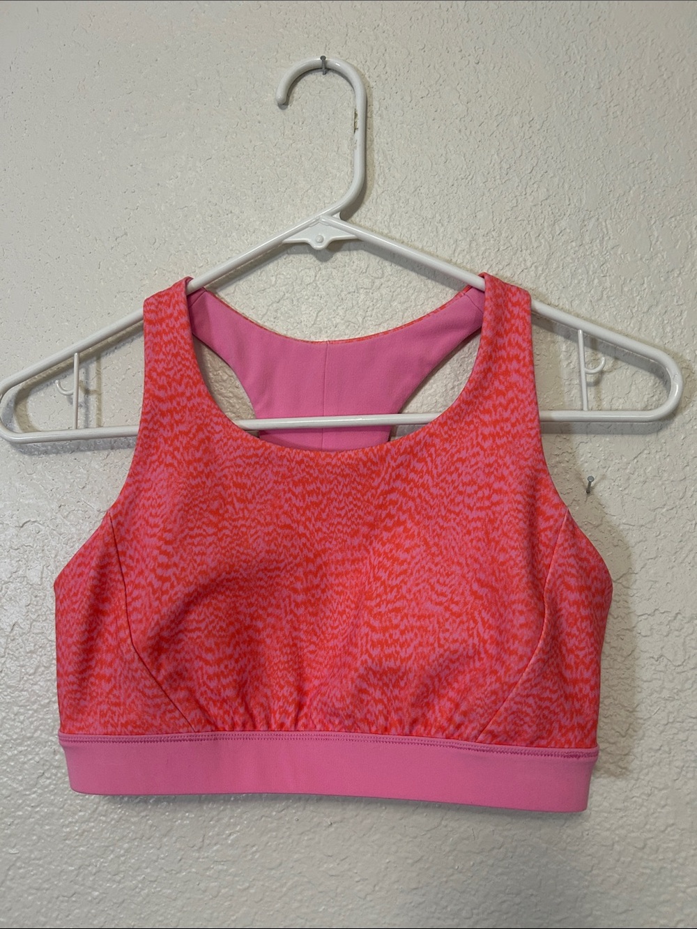Girls Pink Red Patterned Sports Bra